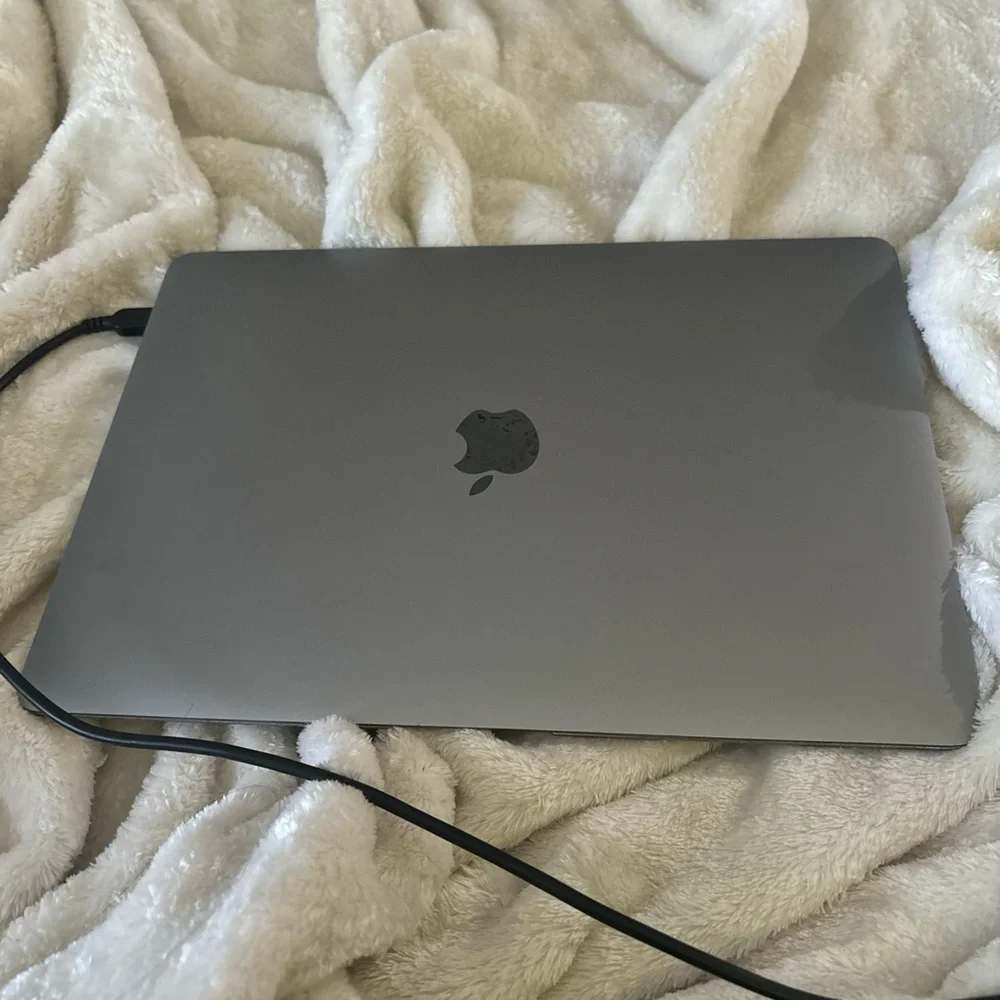 Apple MacBook Air 13”